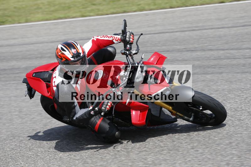 /27 12.06.2025 Ducati Schweiz Trackday Warmup  ADR/gruen-vert/ohne